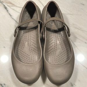 Maryjane Crocs Brown Womens Size 6‎